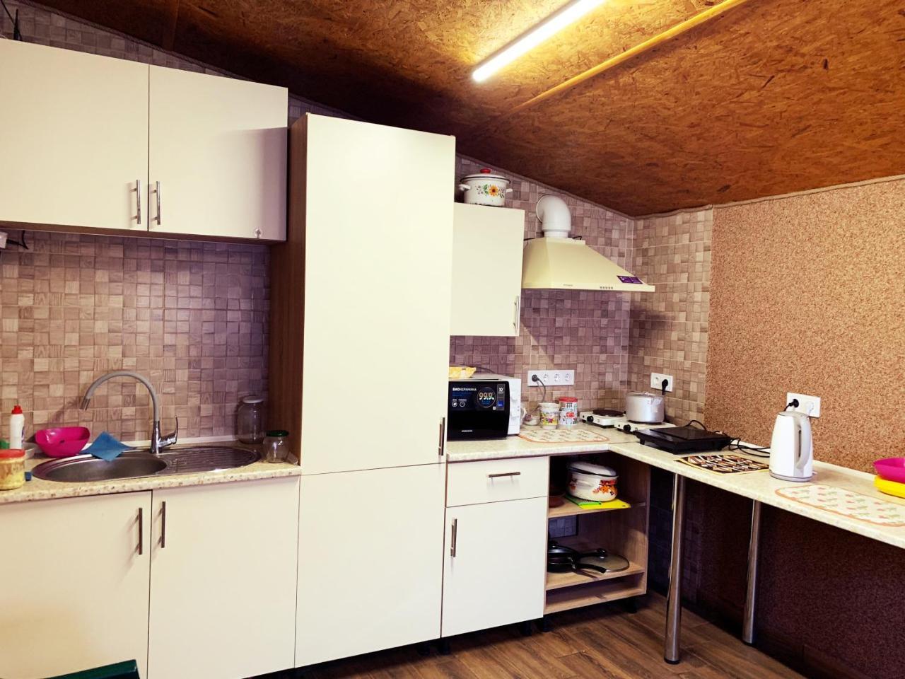 Hostel Gulliver Uzhhorod Ngoại thất bức ảnh