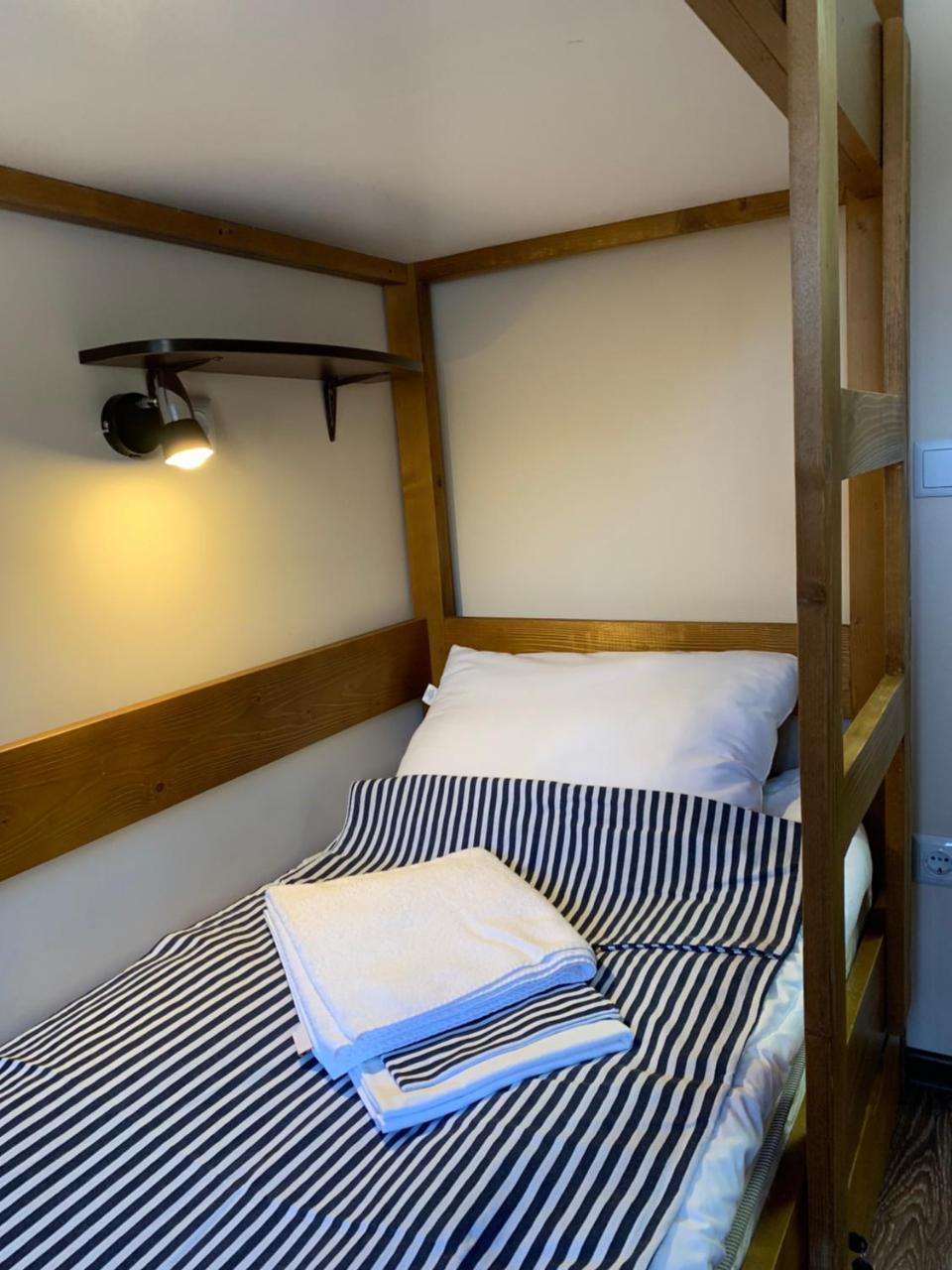 Hostel Gulliver Uzhhorod Ngoại thất bức ảnh